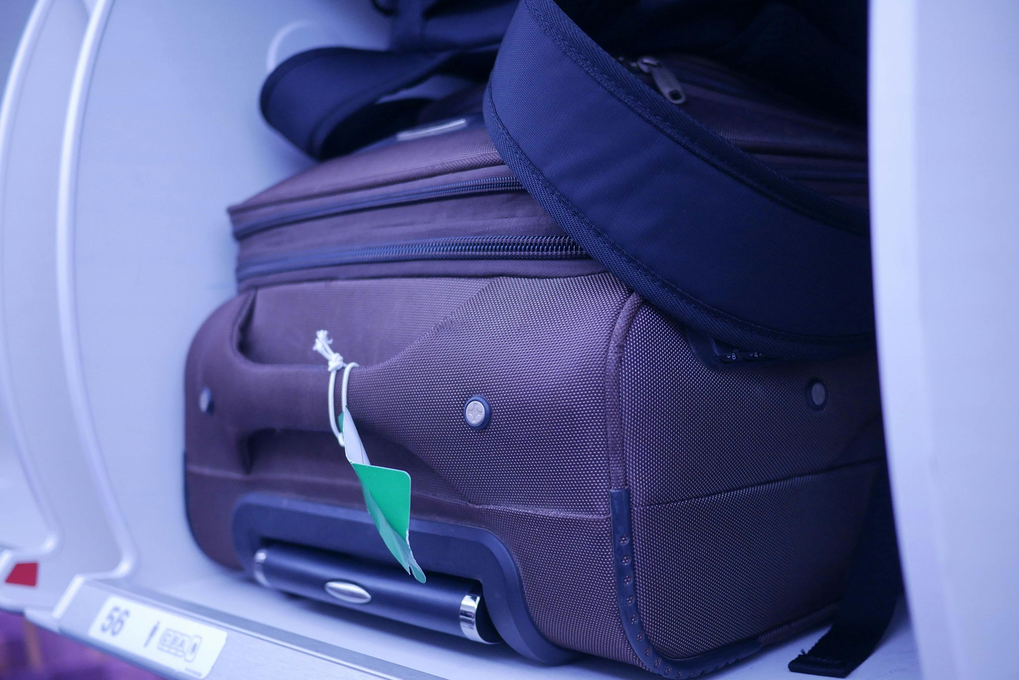 Em todo o mundo, muitas pessoas tem recorrido à bagagem de mão ao viajar