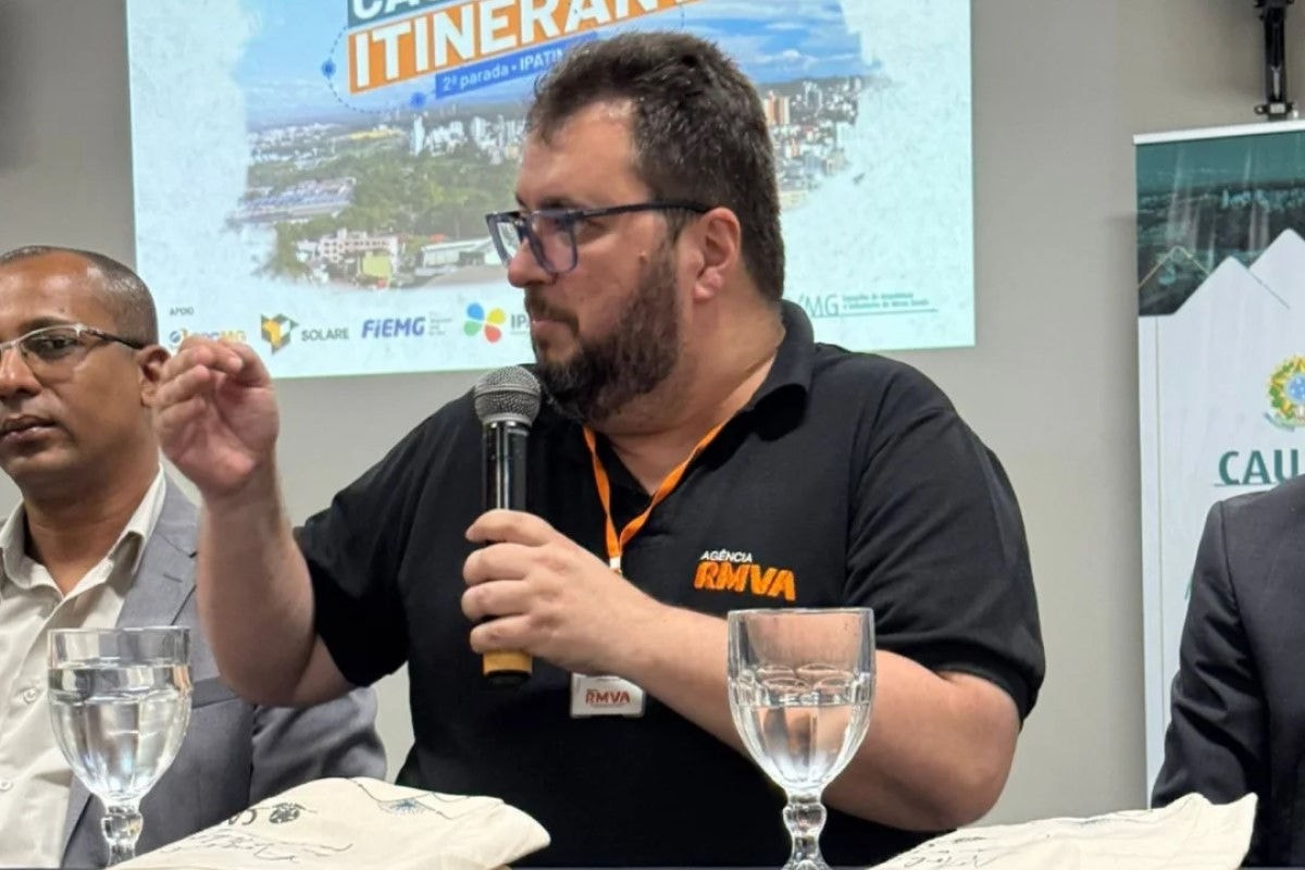 Antes de chegar ao cargo, o ex-diretor geral da Agência de Desenvolvimento do Vale do Aço Mauro Rodrigues foi chefe de gabinete do seu antecessor, Renato Ferreira