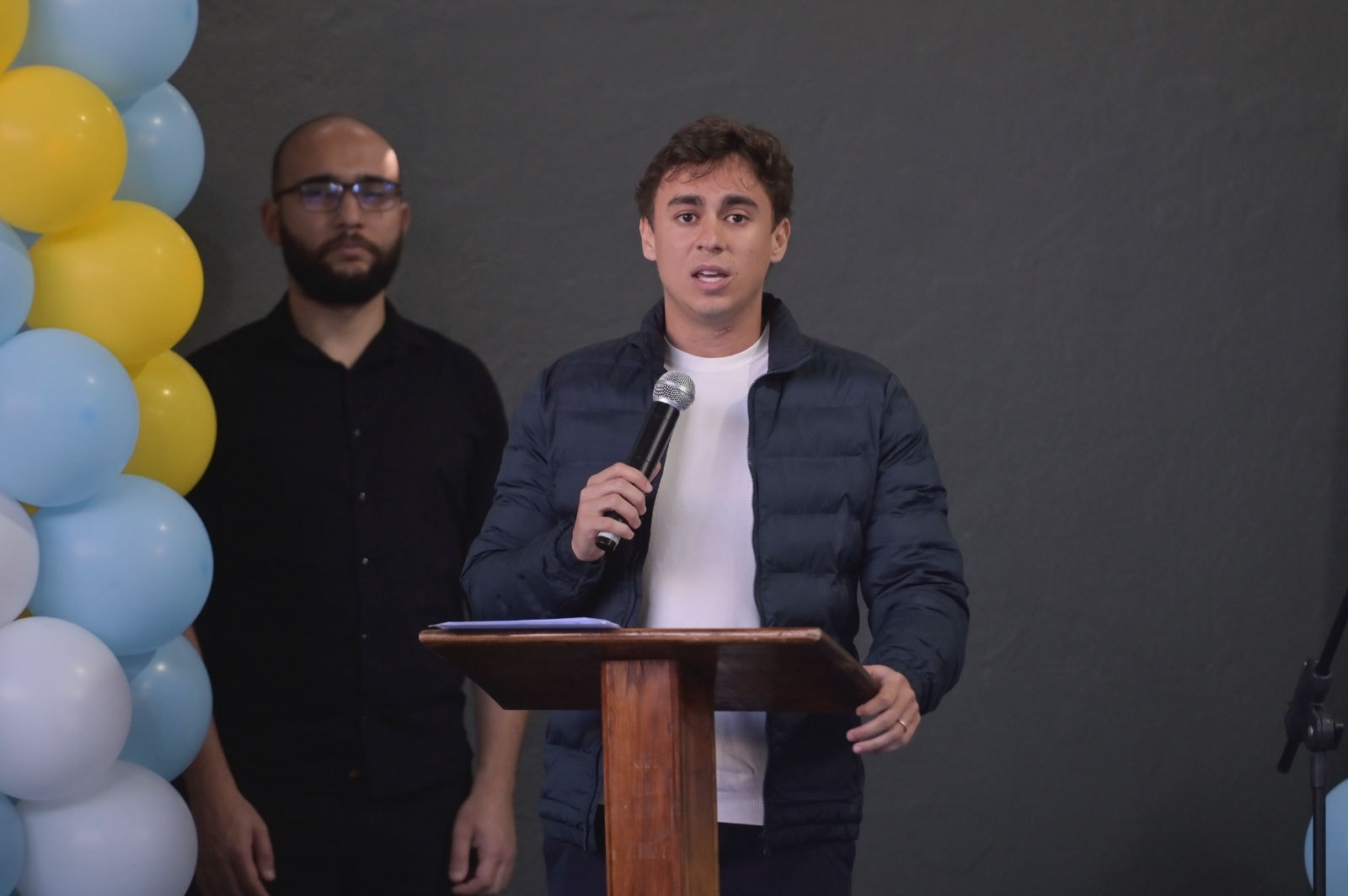 O deputado federal Nikolas Ferreira (PL-MG) veio a Belo Horizonte para formalizar a entrega de uma emenda parlamentar no bairro Vista Alegre, região Oeste