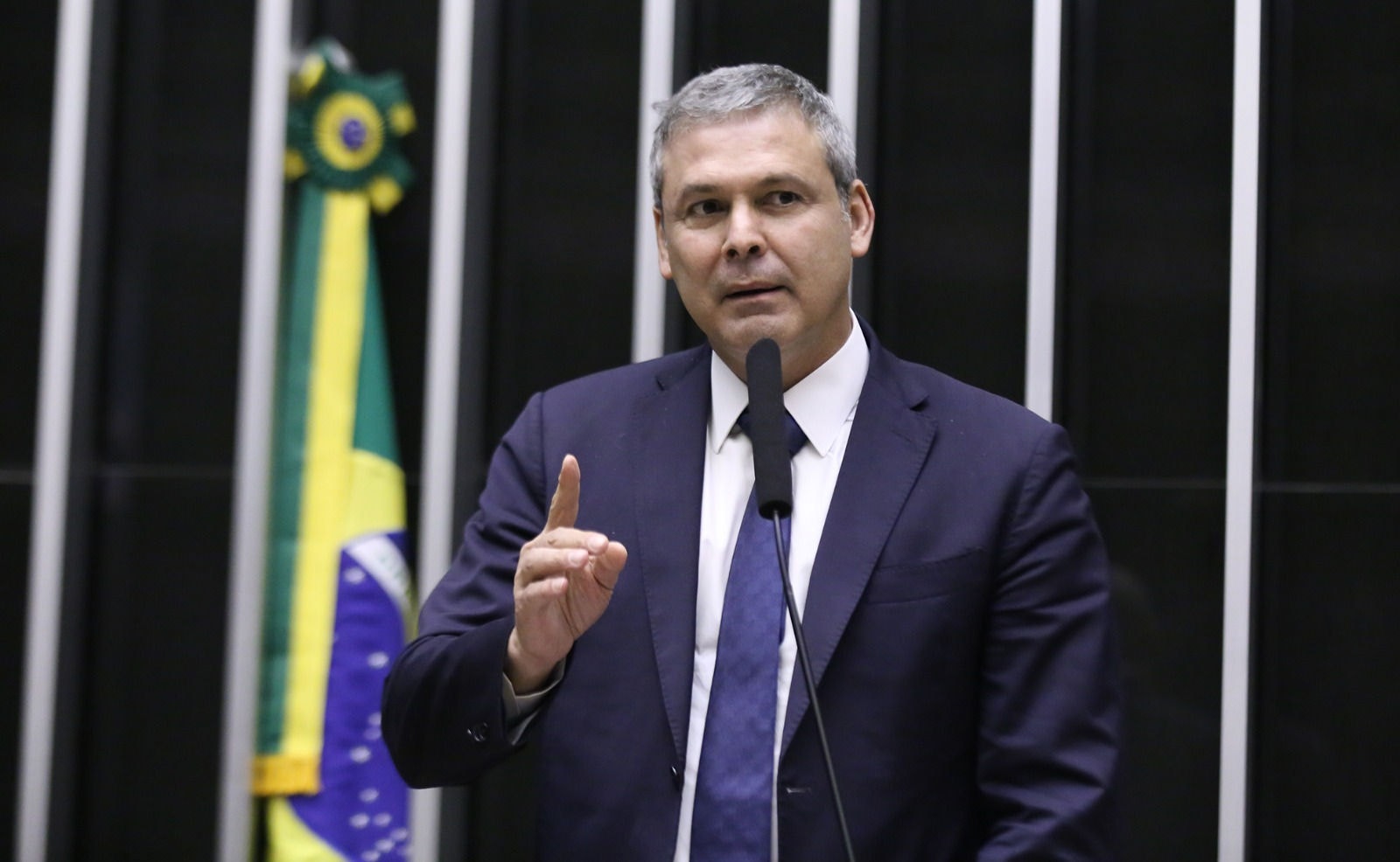 Líder do PT, Lindbergh Farias (RJ), criticou possibilidade de votação do PL da Anistia antes do recesso parlamentar