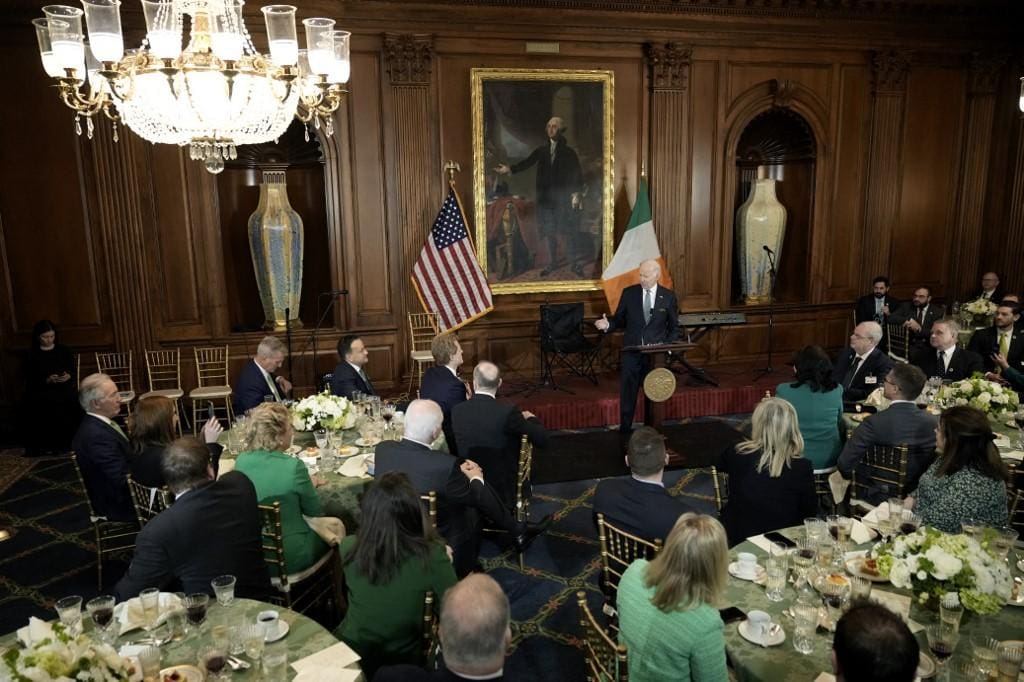 O presidente Joe Biden recebeu o primeiro-ministro irlandês, Leo Varadkar na Casa Branca
