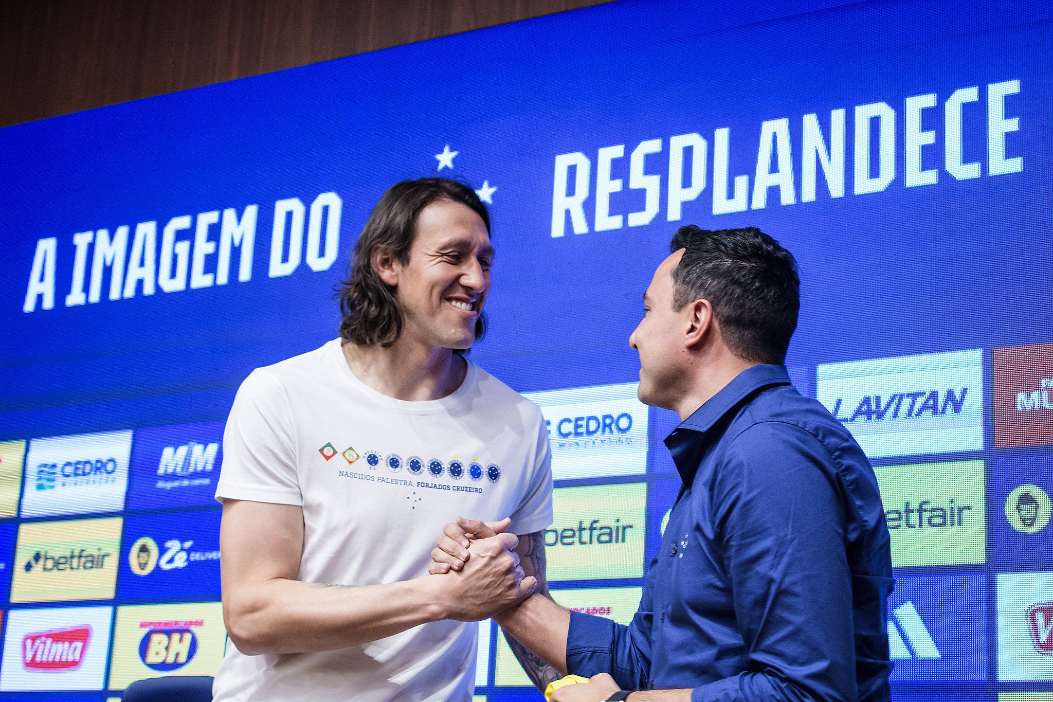 Cássio foi apresentado oficialmente na Toca da Raposa 