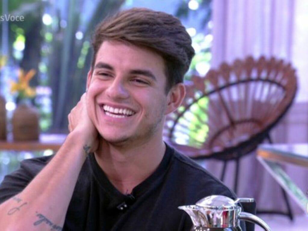 Ex-BBB Antonio Rafaski se pronuncia após ser acusado de abuso sexual por modelo