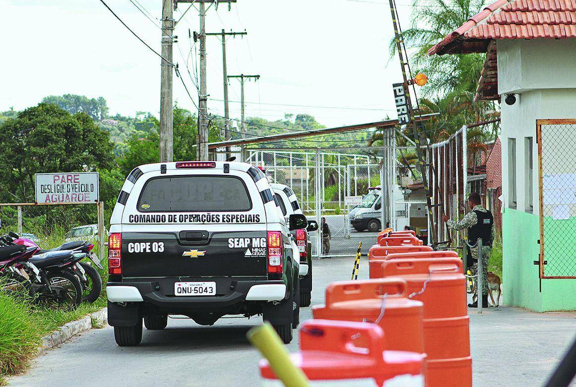 Hoje Grupo de 10 a 15 presos prepara comida servida a detentos da Nelson Hungria; Estado diz que, com mudança, eles serão realocados