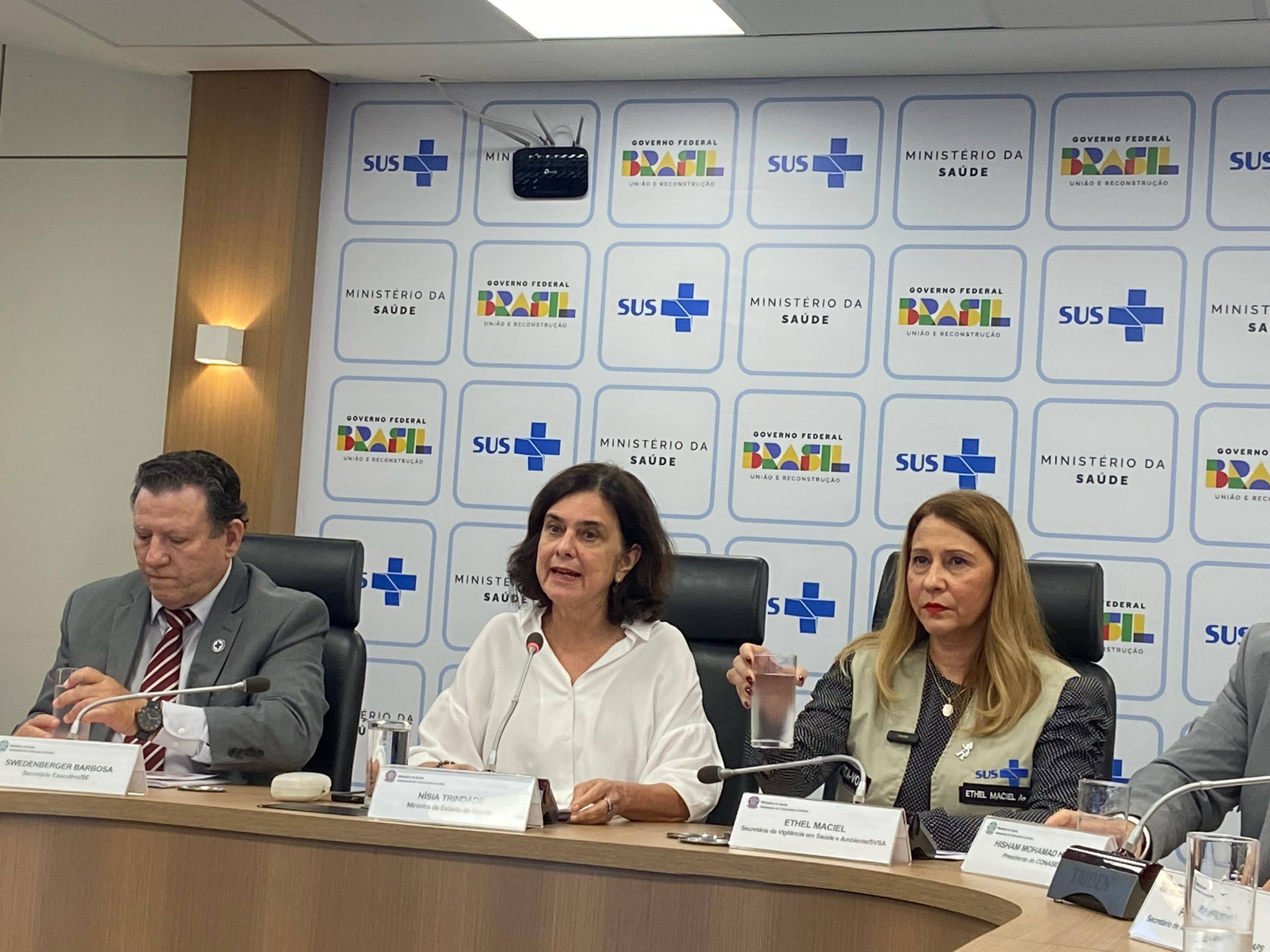 Coletiva do ministério da Saúde mobilizando para o 'Dia D' contra a dengue