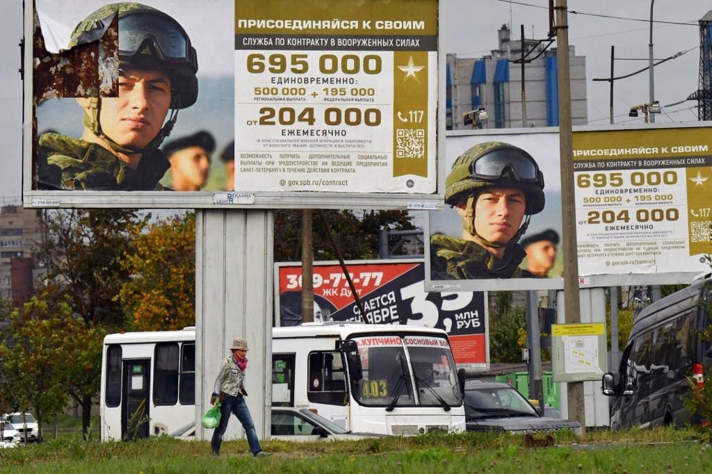 Propaganda do Exército russo em São Petesburgo