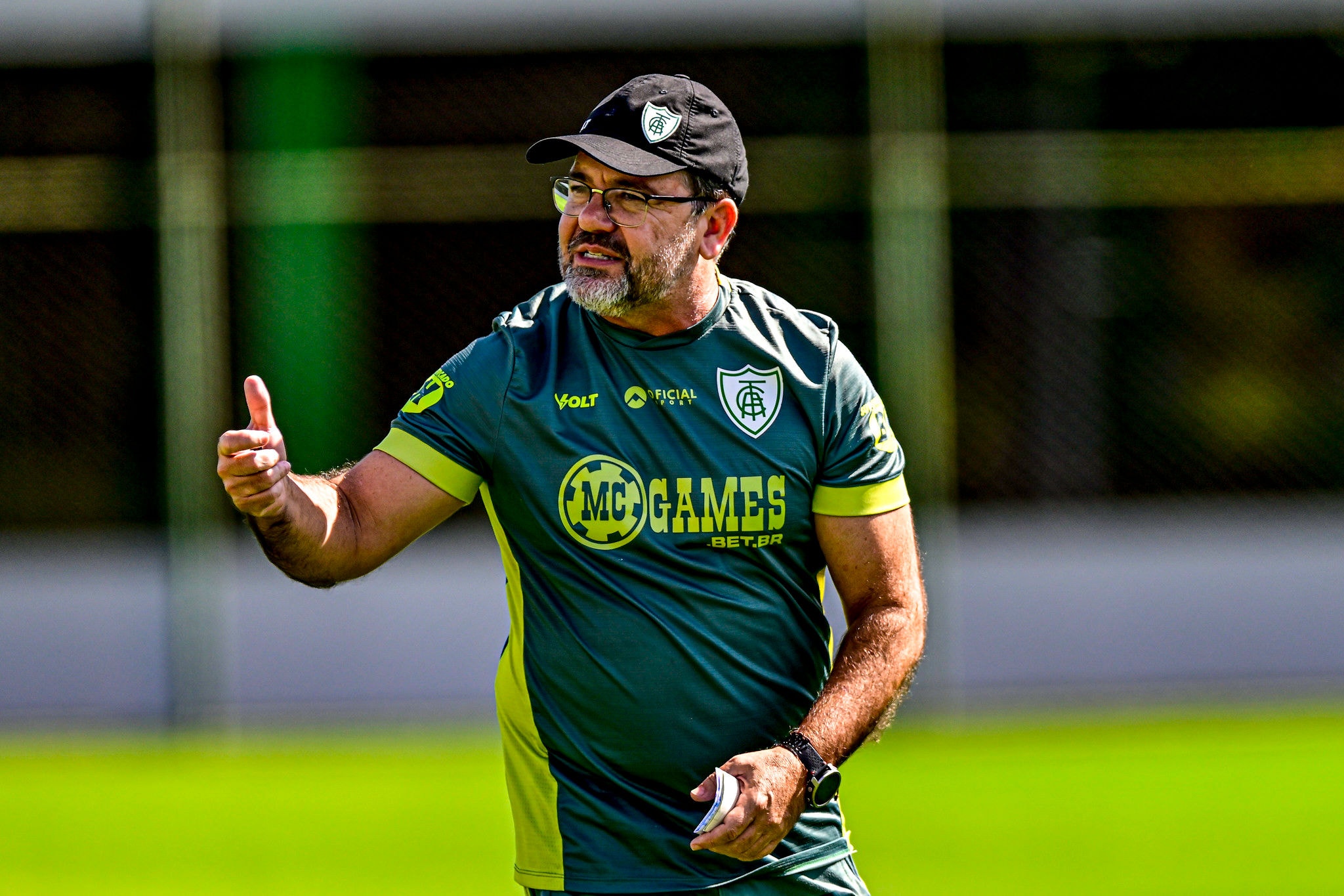 Enderson Moreira conseguiu sua primeira vitória no comando do América