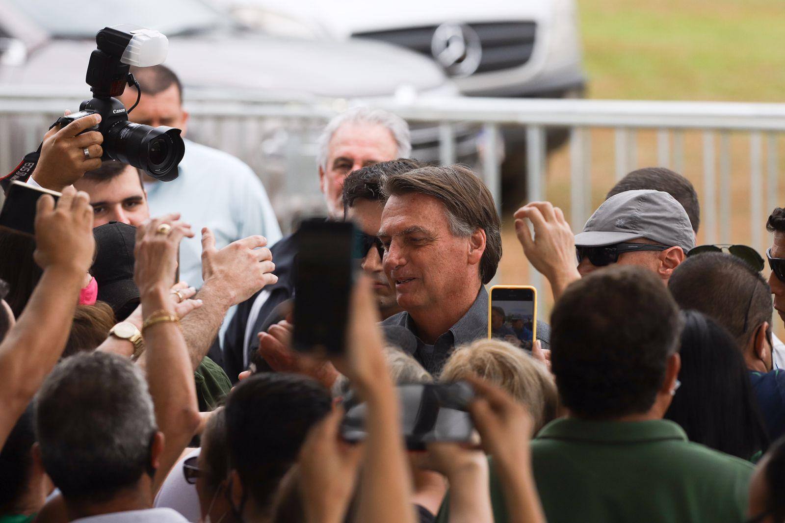 Bolsonaro diz que Cruzeiro não vai cair