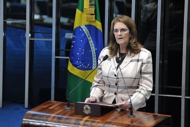 Graça Foster deve deixar o comando da Petrobras, segundo jornal