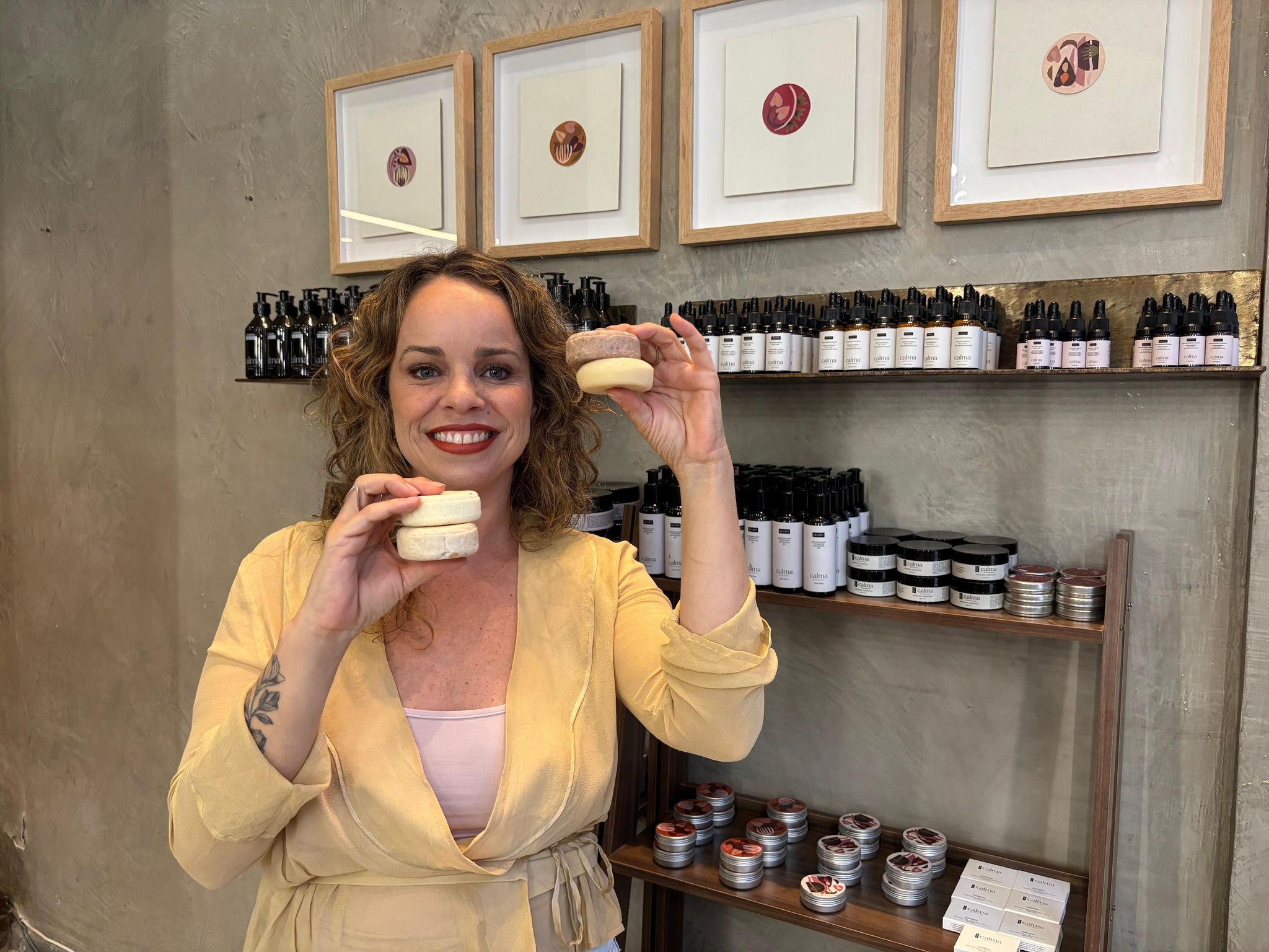 A marca mineira Calma, desenvolvida pela empresária Clarisse Padilha, oferece produtos artesanais, feitos com ingredientes naturais sem danos ao meio ambiente