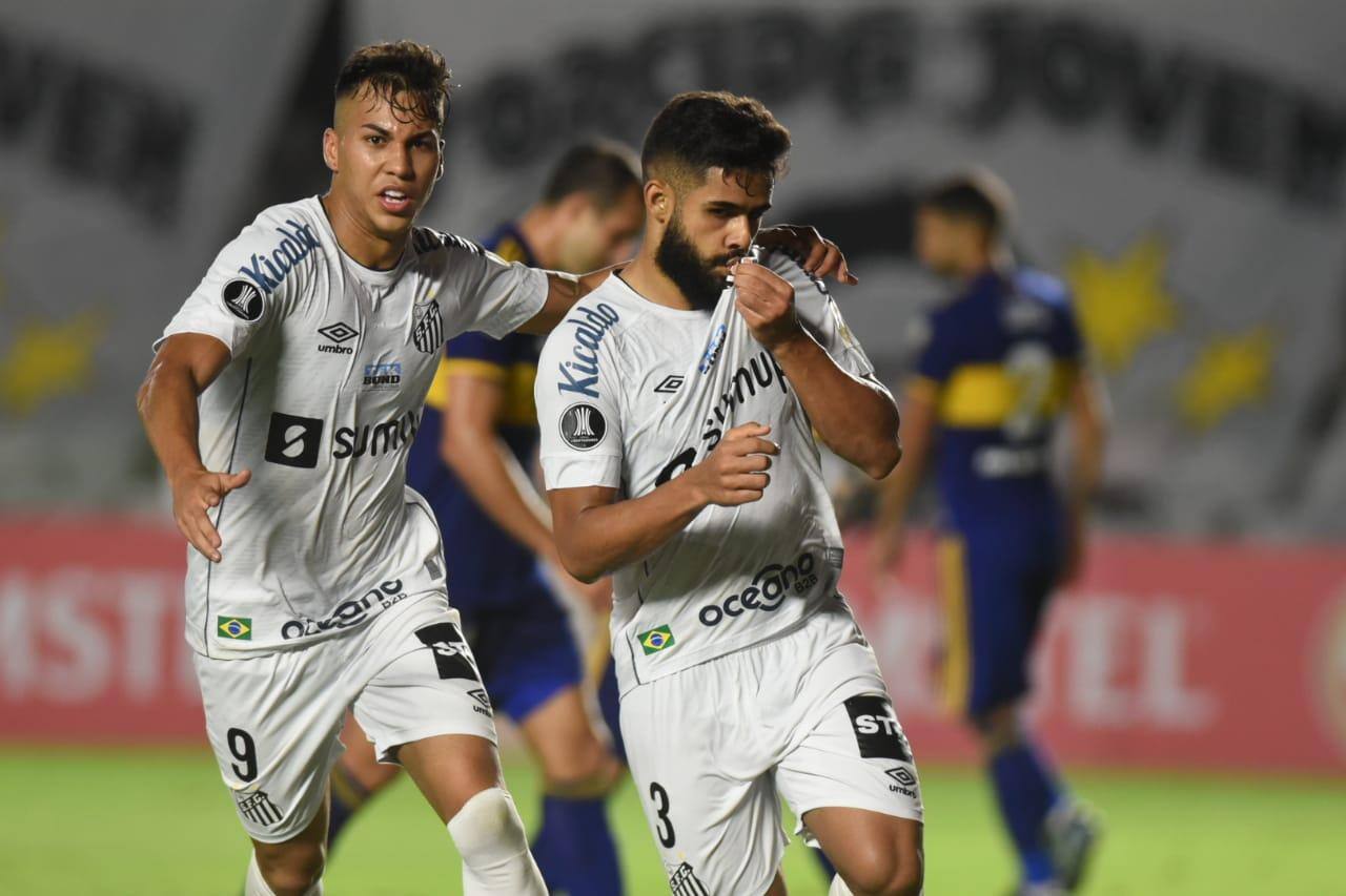 Felipe Jonatan marcou o gol que manteve o Peixe vivo
