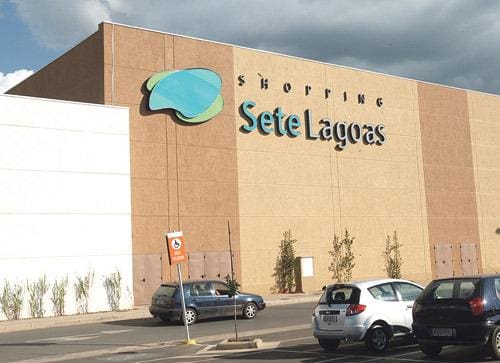 Um dos shoppings de Sete Lagoas