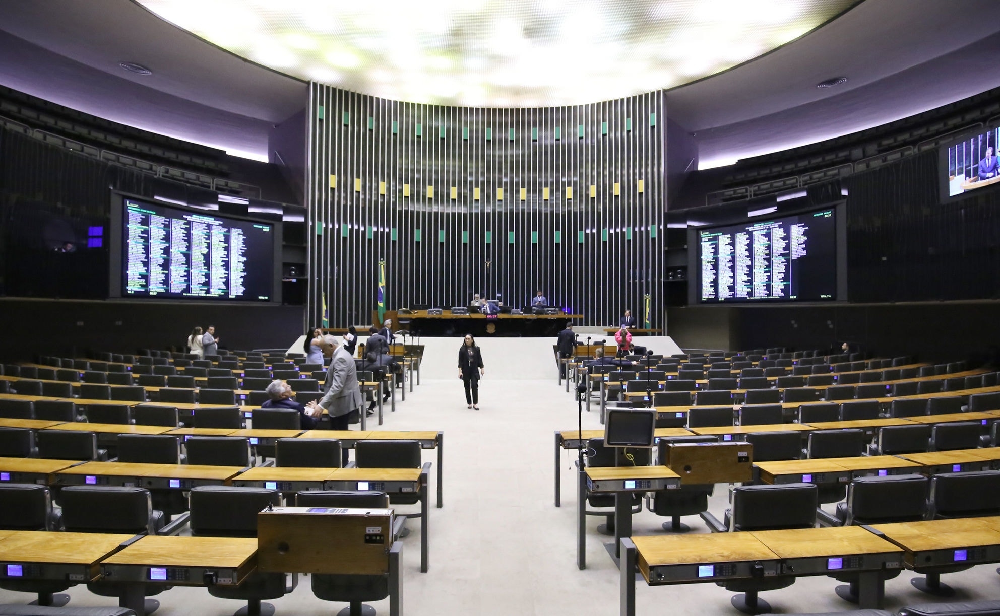 Câmara dos Deputados pode avançar em breve com a PEC que blinda parlamentares de investigação