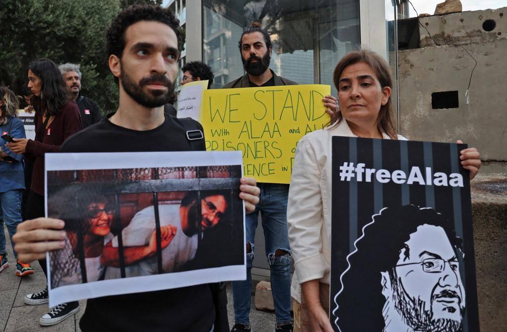 Manifestantes em Beirute pedem liberdade para Alaa Abdel Fattah