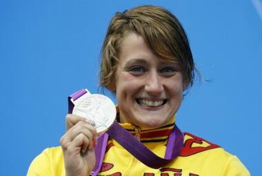 No Mundial de piscina curta em Doha, no Qatar, Mirela  conseguiu quatro medalhas de ouro 