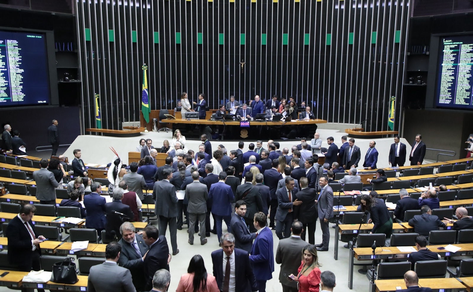 Na última quarta-feira (12) foi aprovado na Câmara dos Deputados o regime de urgência para o projeto de lei 1904/24