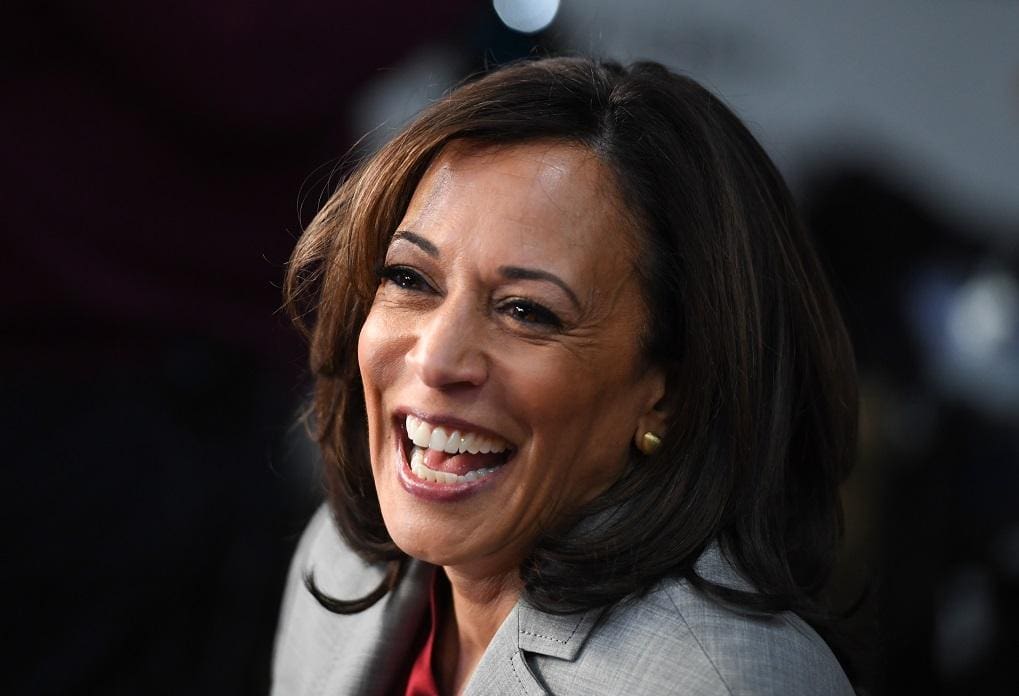 Kamala Harris promete ganhar indicação do partido Democrata e promete derrotar Donald Trump