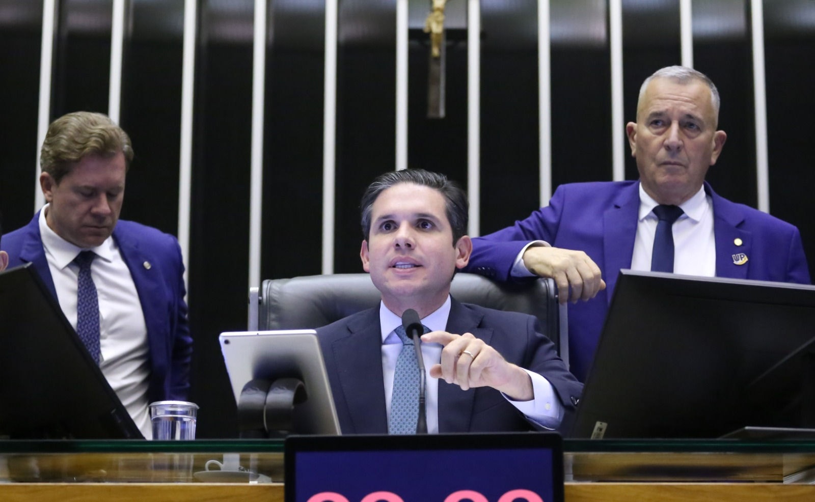 Presidente da Câmara, Hugo Motta (Republicanos-PB), pautou projeto de lei para votação na sessão desta terça-feira (19/8) do plenário