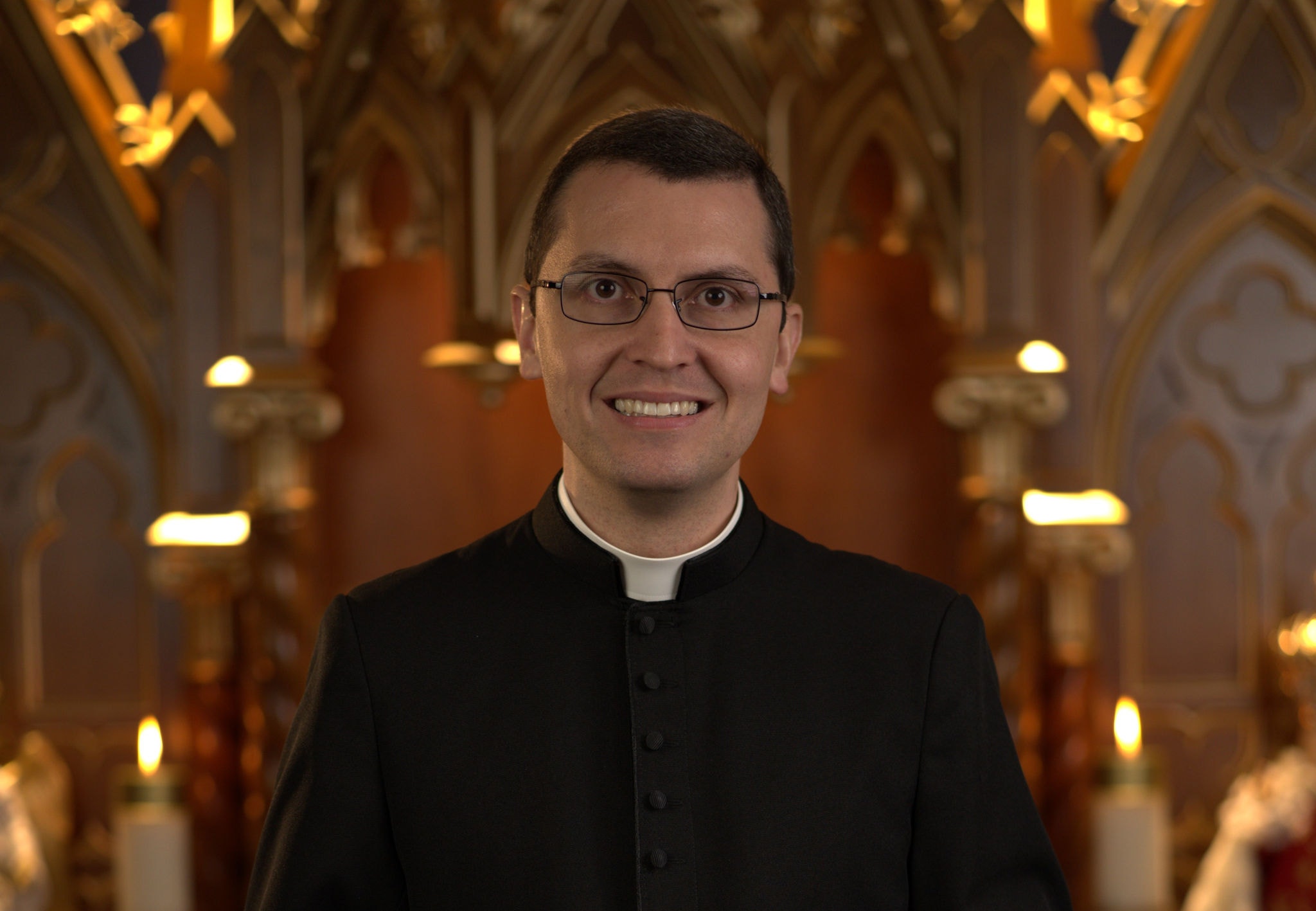 Padre Alex Nogueira comenta o caso do jovem Carlo Acutis
