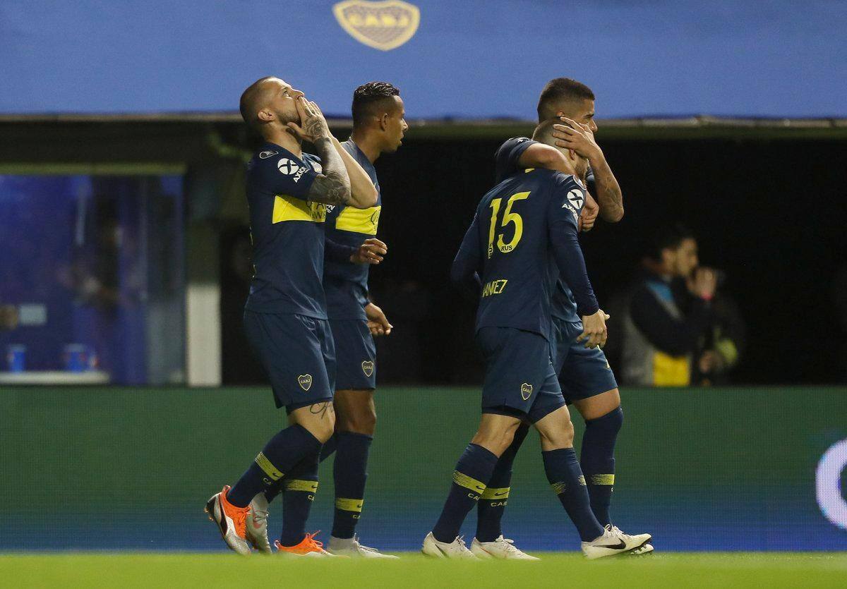 Benedetto brilha, Boca vence o Palmeiras e fica perto da final