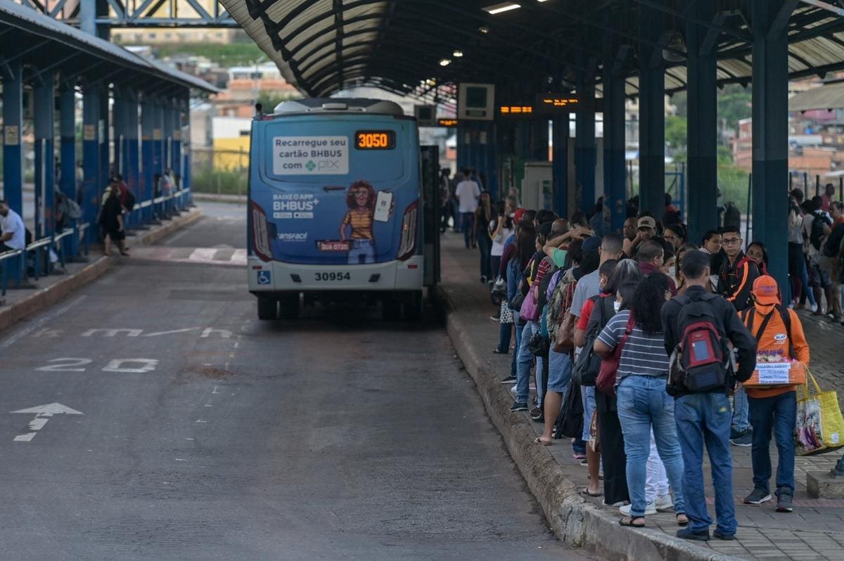 Acordo para subsídio prevê aumento no número de viagens de ônibus em BH
