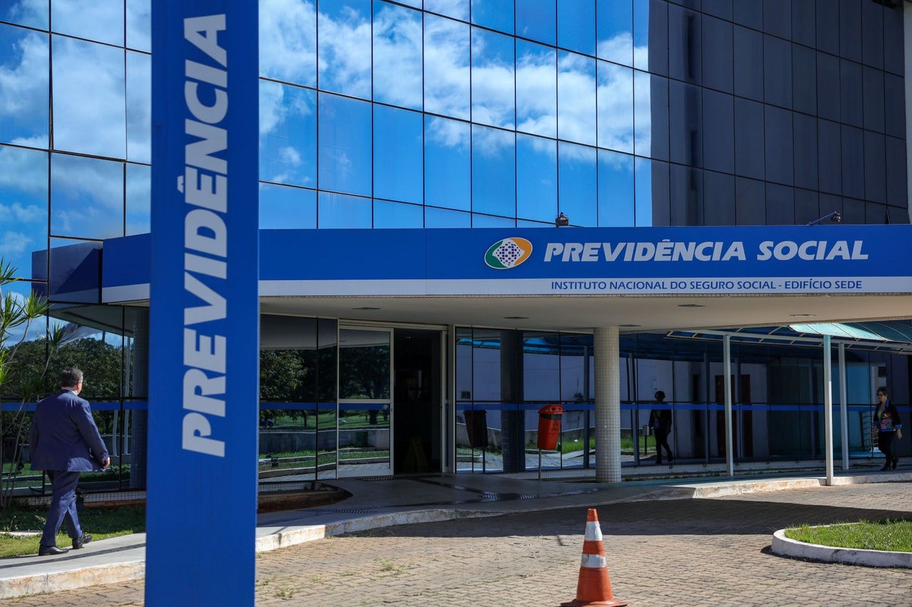Governo iniciou no dia 24 de julho primeiros pagamentos do ressarcimento de aposentados e pensionistas do INSS