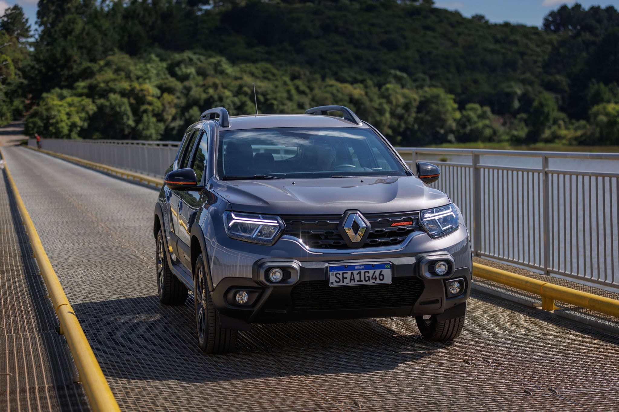 Renault Duster Iconic 1.3 TCe é a versão top de linha do modelo