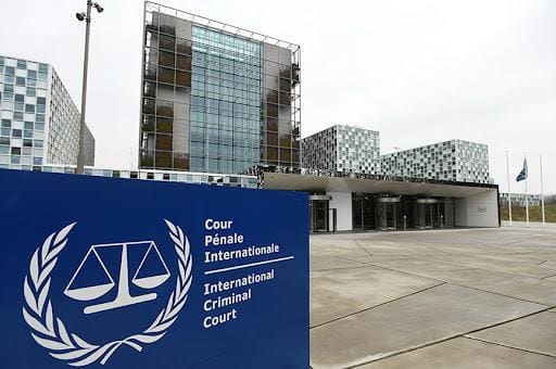 Tribunal Penal Internacional também é conhecido como Tribunal de Haia