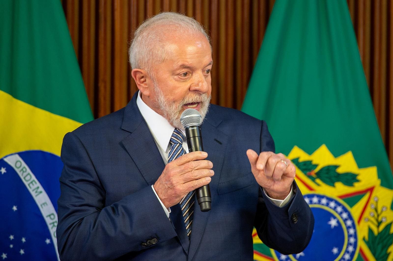 Presidente Lula na última reunião ministerial de 2023