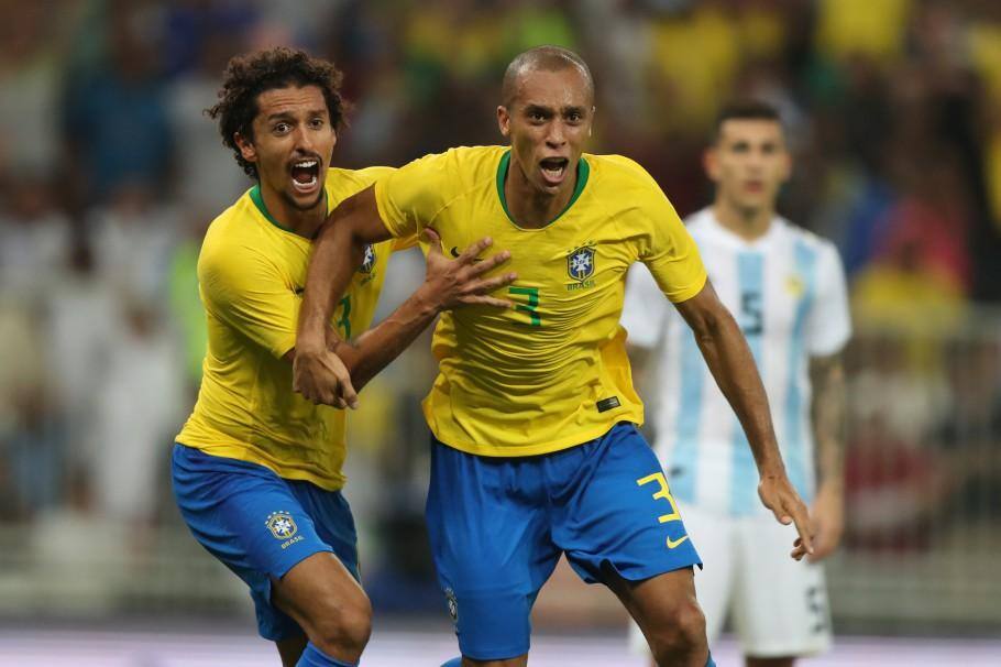 Miranda se emociona com gol salvador contra a Argentina
