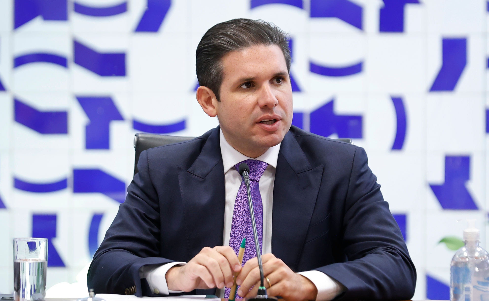 O presidente Hugo Motta (Republicanos-PB) durante a reunião do Colégio de Líderes nesta terça-feira (12/8)