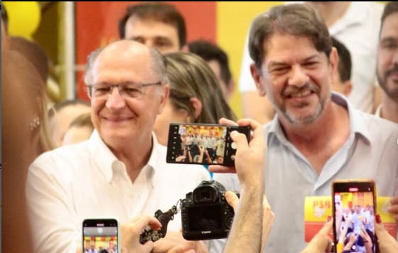 Cid Gomes e Geraldo Alckmin em evento em evento do PSB em Fortaleza