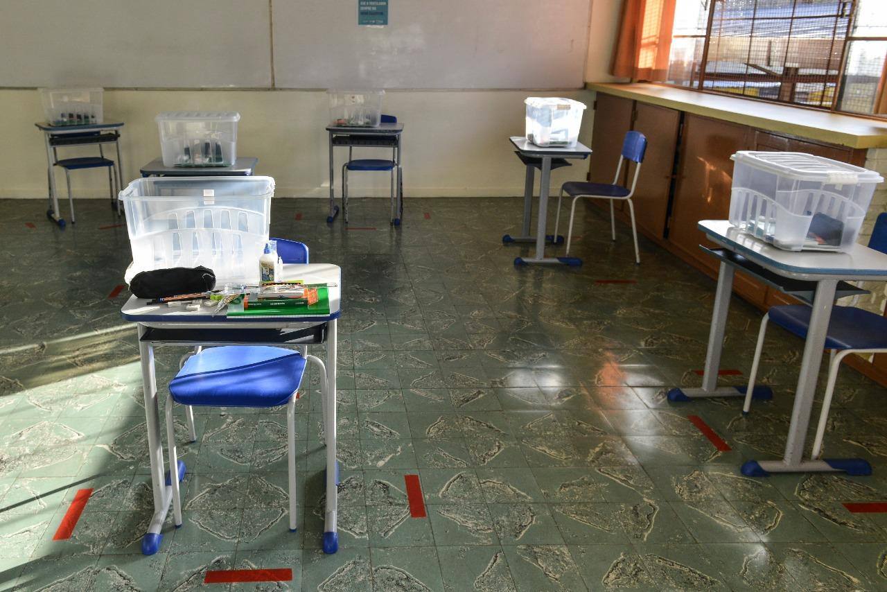 Sala de aula com protocolos contra a Covid-19 em Belo Horizonte