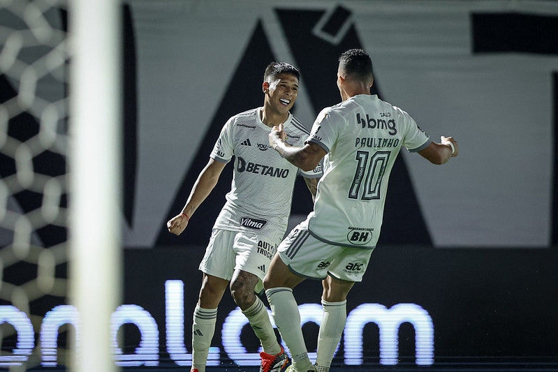 Zaracho e Paulinho marcaram os gols da vitória do Atlético sobre o Red Bull Bragantino; Galo é único time que ainda não perdeu na Série A