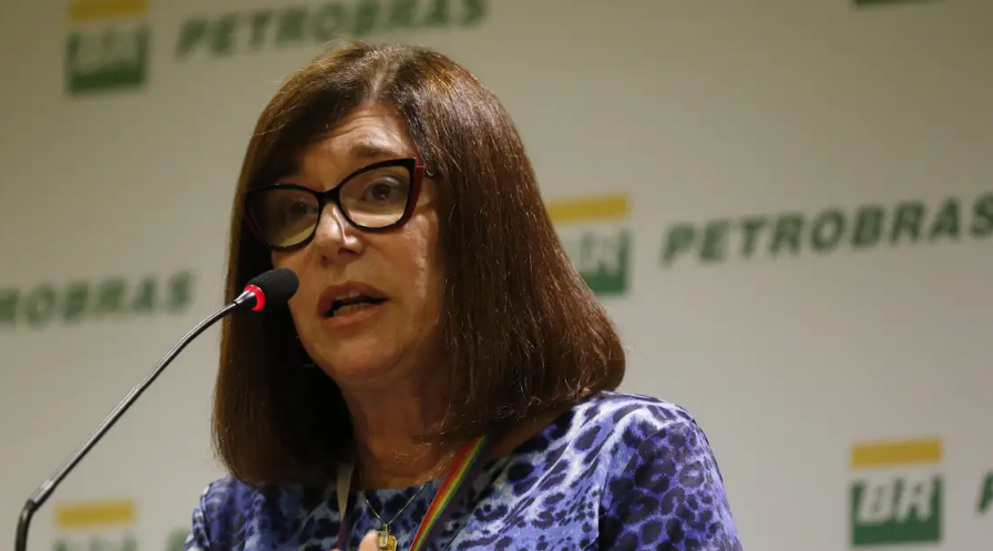 A nova presidente da Petrobras, Magda Chambriard, tomou posse nesta quarta-feira (19)