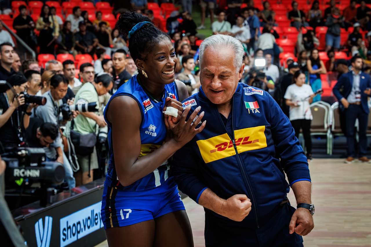 Julio Velasco, técnico Itália