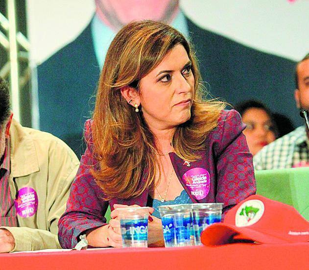 GLEIDE ANDRADE