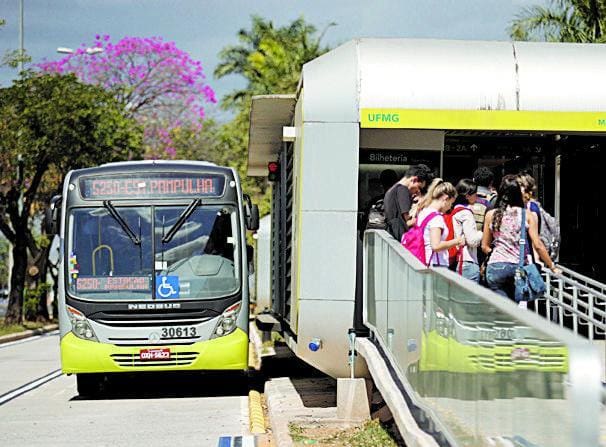 Imagem mostra linha de ônibus 5250