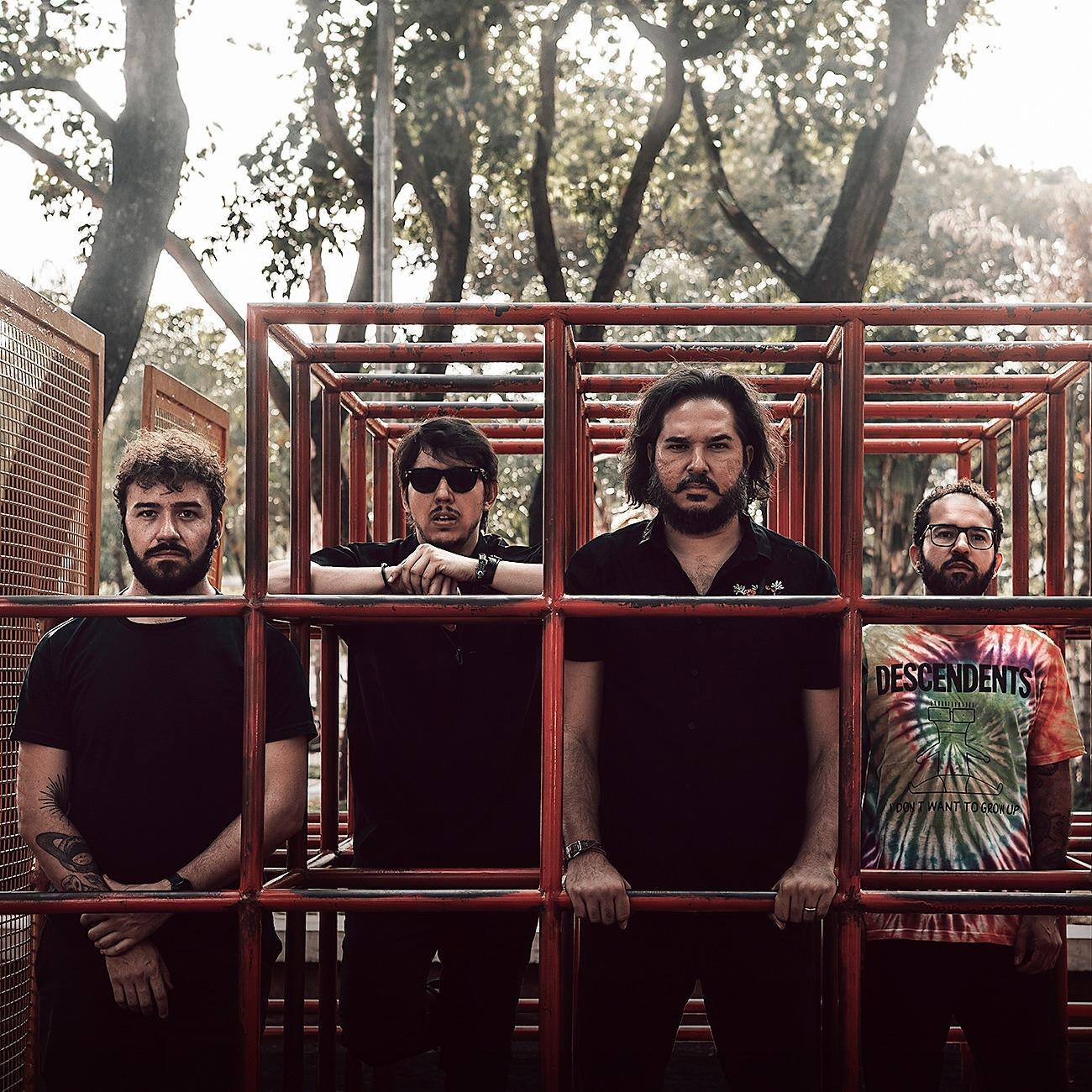 Green Morton, banda de "riffy-rock-heavy-trip" de Belo Horizonte lança o seu mais novo álbum, "Dark Times of a Bright Life"
