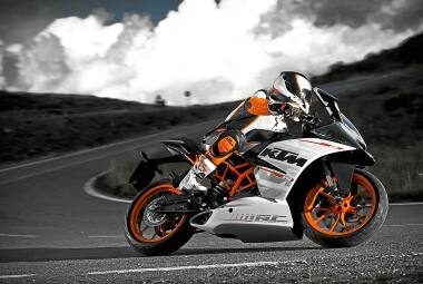 Esportiva RC 390 usa o mesmo motor de 44 cv da Duke 390