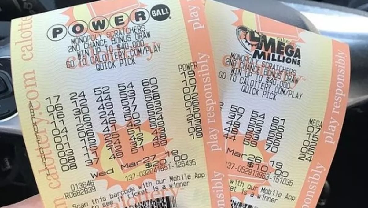 Homem ganha sozinho, com um bilhete, R$ 3,9 bilhões em loteria nos EUA