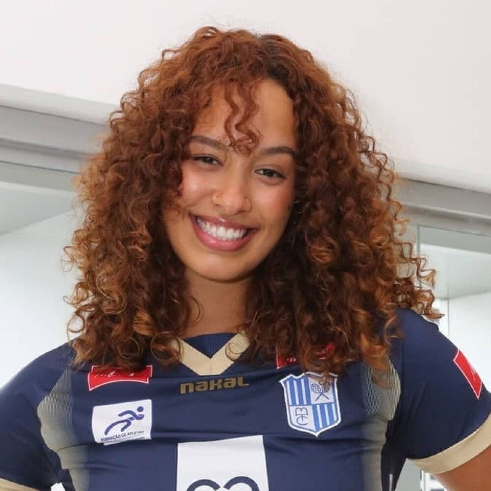 Rebeca fecha o elenco da temporada 2024/25