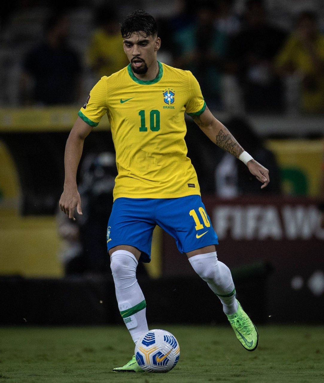 Atleta do Lyon da França, Lucas Paquetá saiu em defesa de Neymar Jr