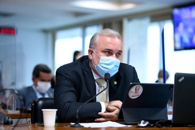 Senador Jean Paul Prates (PT-RN), relator na CAE do projeto que cria um fundo de estabilização dos preços dos combustíveis
