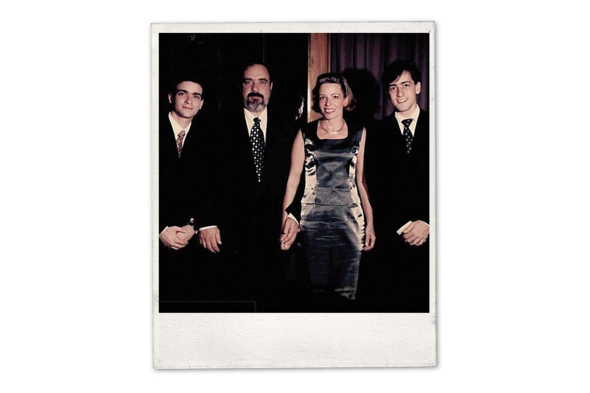 O prefeito de Belo Horizonte, Fuad Noman (PSD), e sua esposa, Mônica Drummond, e seus filhos