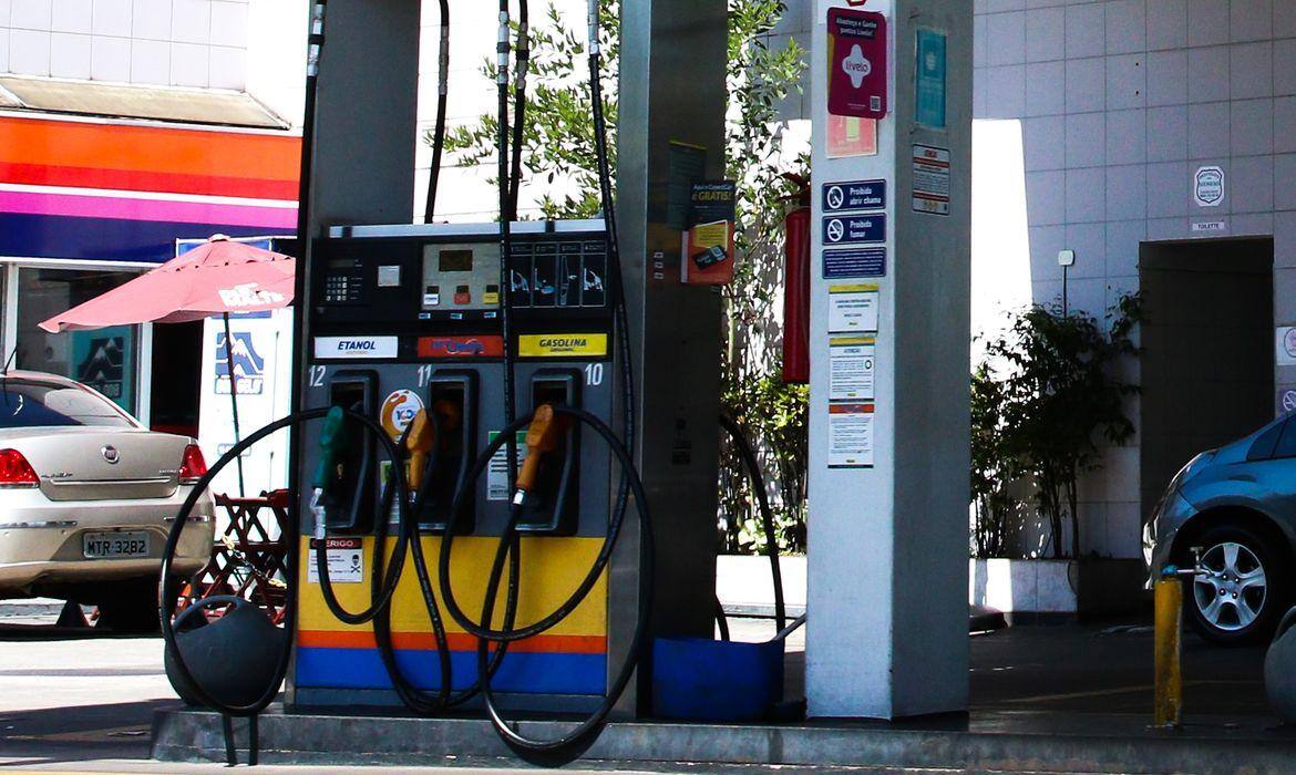 Posto de gasolina - combustíveis - etanol - diesel