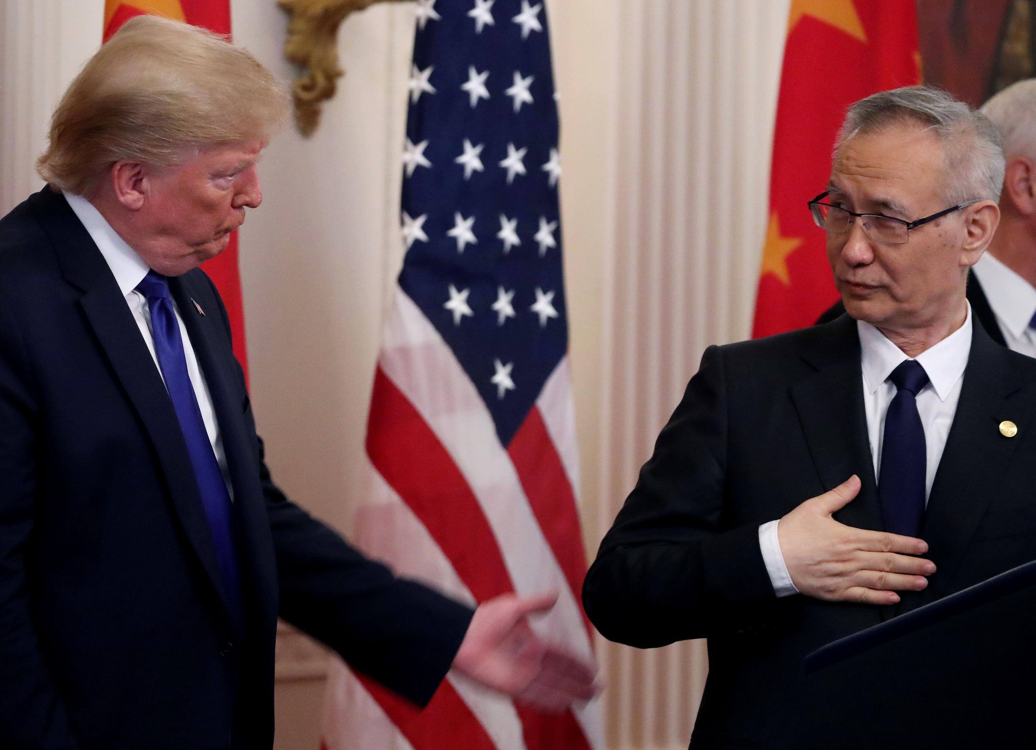 Os Estados Unidos e a China assinaram nesta quarta-feira (15) a "fase 1" do acordo comercial