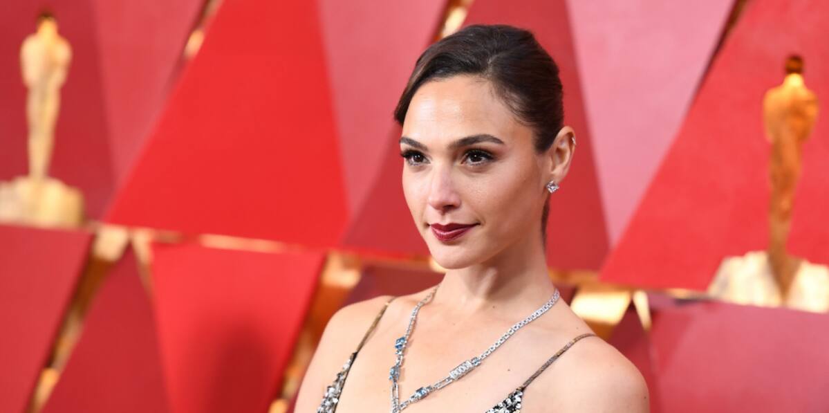A atriz israelense Gal Gadot decidiu, por conta própria, não participar do Festival de Veneza após pedidos para que ela fosse desconvidada