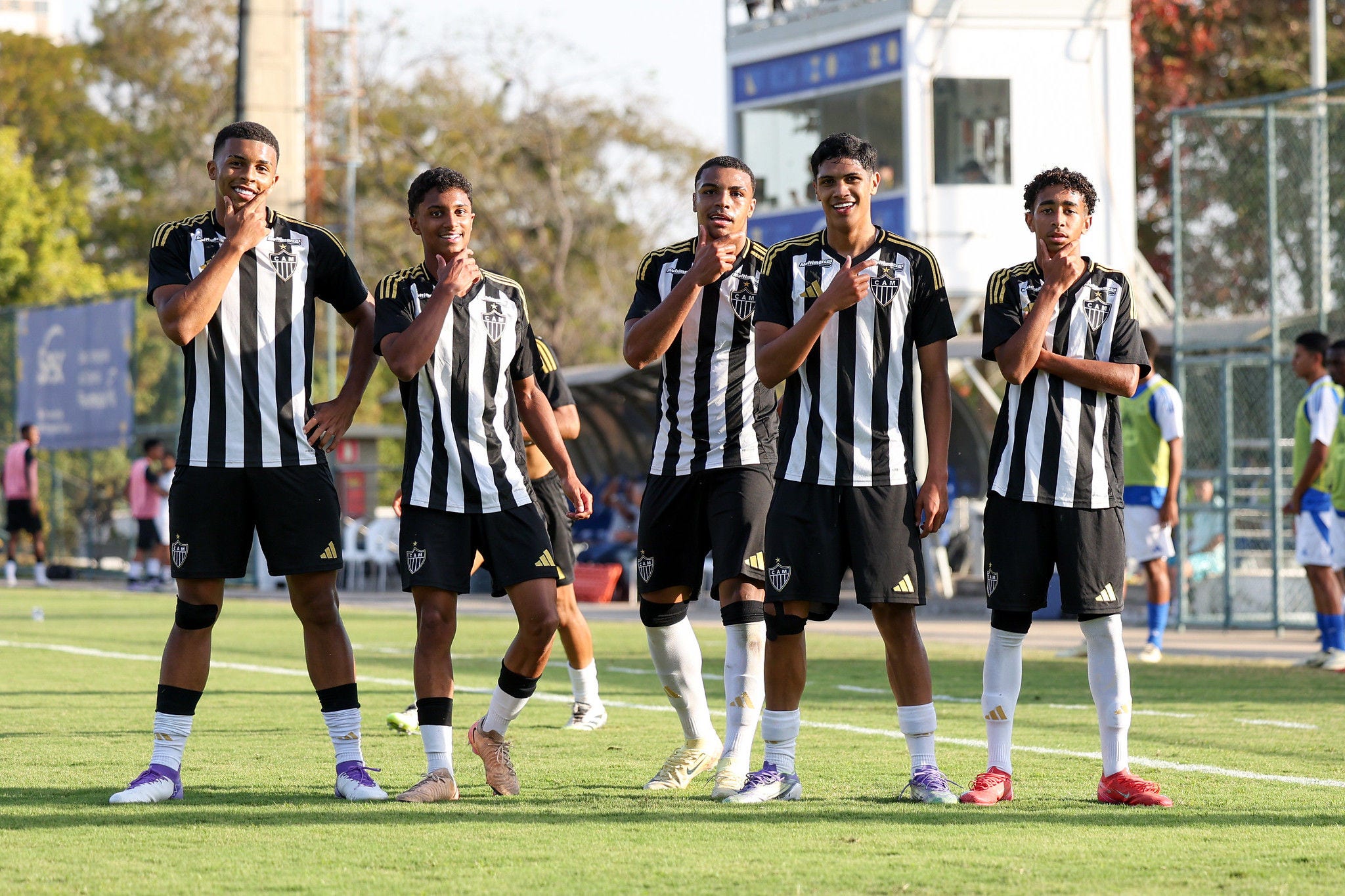 Crias do Galo chegam embalados após vitória no clássico pelo Brasileiro Sub-17