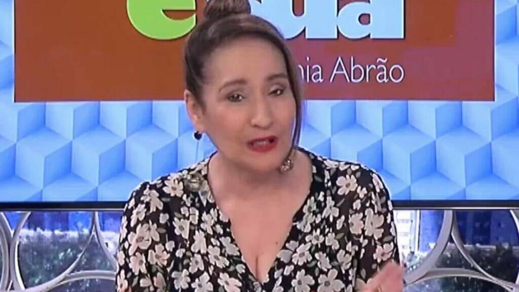A apresentadora Sônia Abrão 